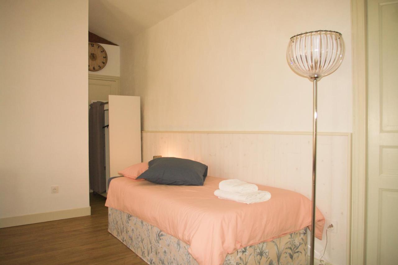 Apartamento Entre Pierre Et Bois Saint-Savinien Exterior foto