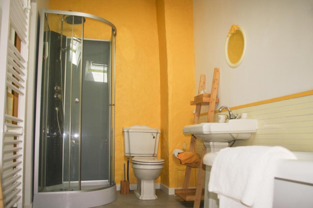 Apartamento Entre Pierre Et Bois Saint-Savinien Exterior foto